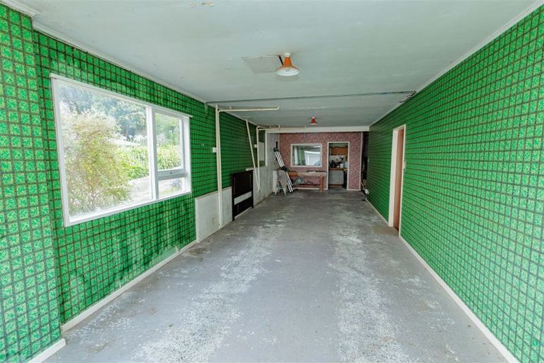 Photo of property in 15 Cortina Avenue, Johnsonville, Wellington, 6037