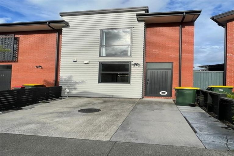 Photo of property in 11 Fermi Lane, Papakura, 2110