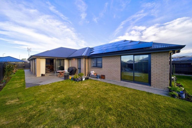 Photo of property in 39 Croydon Street, Woodend, 7610
