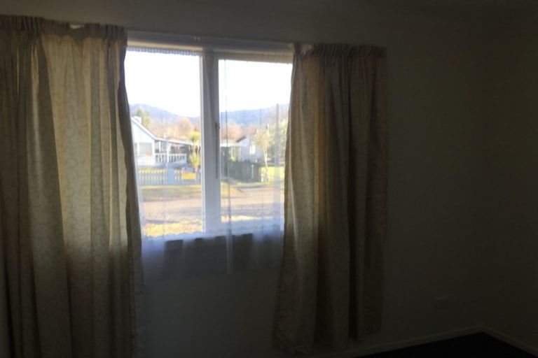 Photo of property in 13 Maria Place, Turangi, 3334