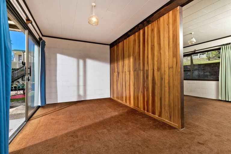 Photo of property in 22 Awaruku Road, Torbay, Auckland, 0630