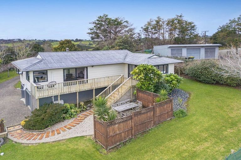 Photo of property in 5 Onewhero Road, Kaukapakapa, Warkworth, 0984