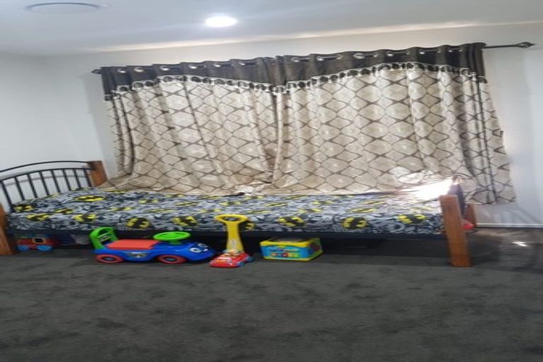 Photo of property in 2 Dow Square, Wigram, Christchurch, 8025