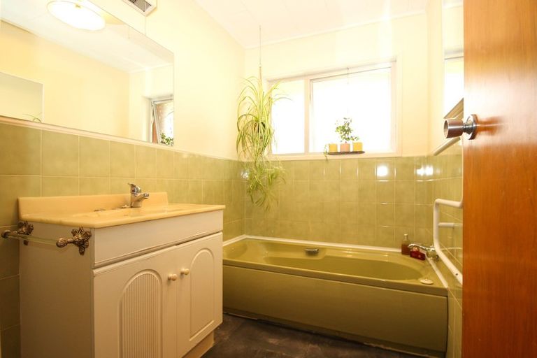 Photo of property in 2/206 Mcleod Street, Camberley, Hastings, 4120