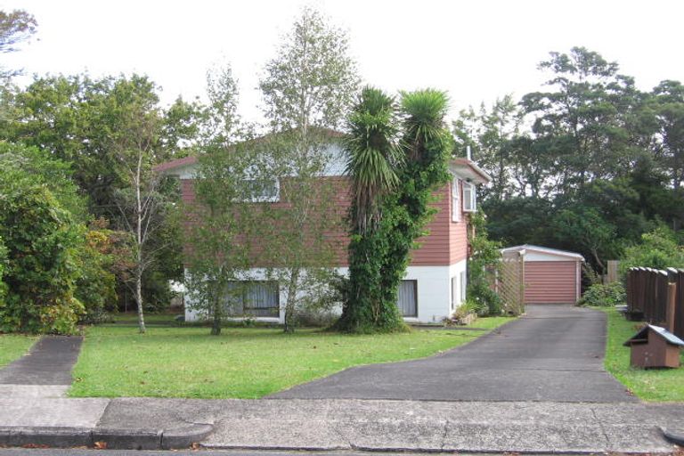Photo of property in 4 Milich Terrace, Te Atatu South, Auckland, 0610