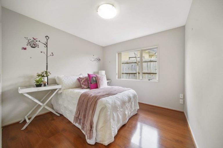 Photo of property in 7 John Broad Place, Flat Bush, Auckland, 2019