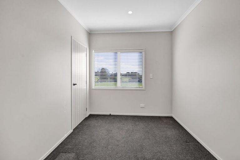 Photo of property in 8 Manatu Lane, Inglewood, 4330