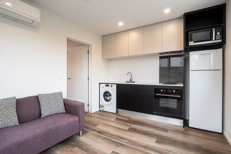 Photo of property in 3 Bale Road, Jacks Point, 9371