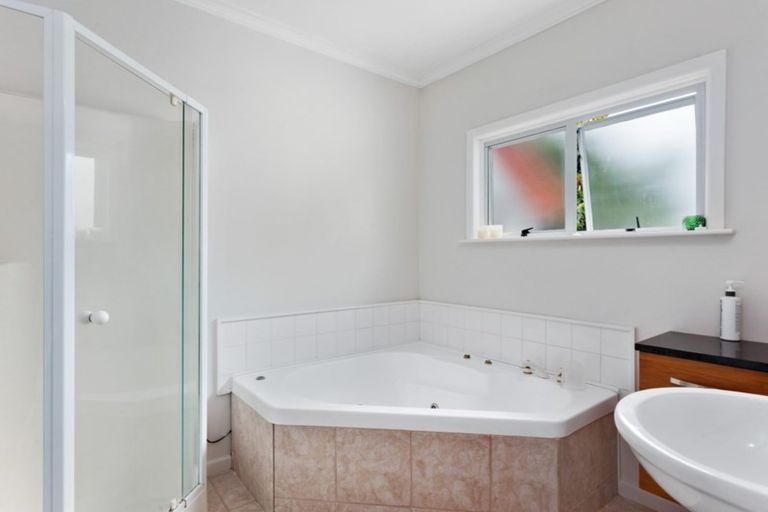 Photo of property in 1 Toi Street, Whakatane, 3120