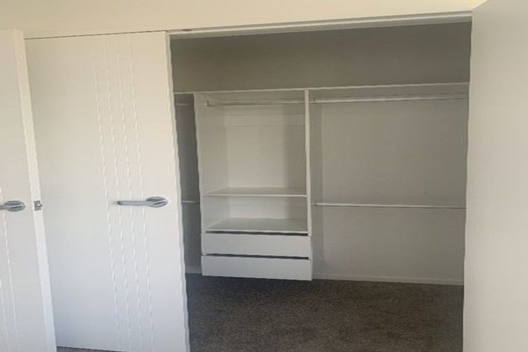 Photo of property in 2/14 Ayr Road, Pakuranga, Auckland, 2010