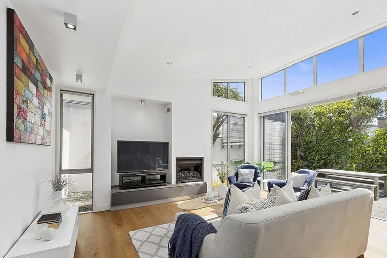 Photo of property in 79 Ludlam Street, Seatoun, Wellington, 6022