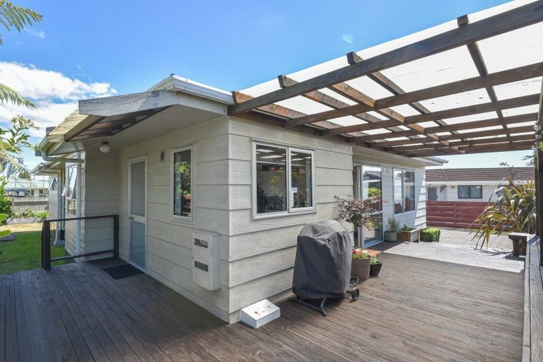 Photo of property in 14 Burton Place, Owhata, Rotorua, 3010