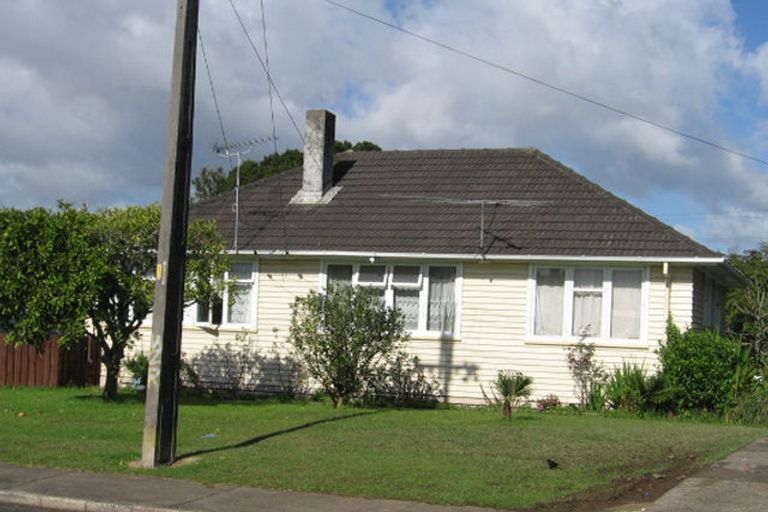 Photo of property in 17 Nola Crescent, Otara, Auckland, 2023