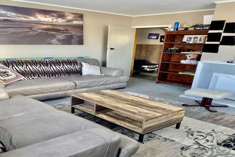 Photo of property in 70-72 Waihemo Street, Waitangirua, Porirua, 5024