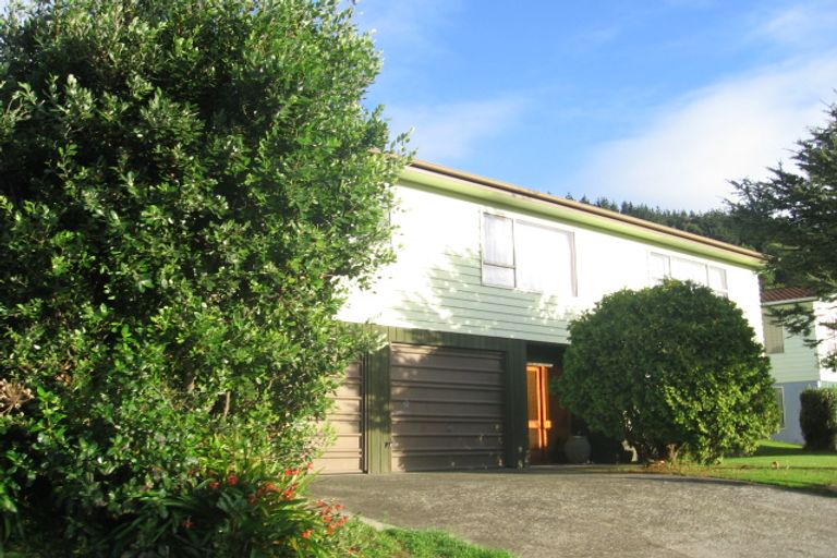 Photo of property in 48 Fyvie Avenue, Tawa, Wellington, 5028