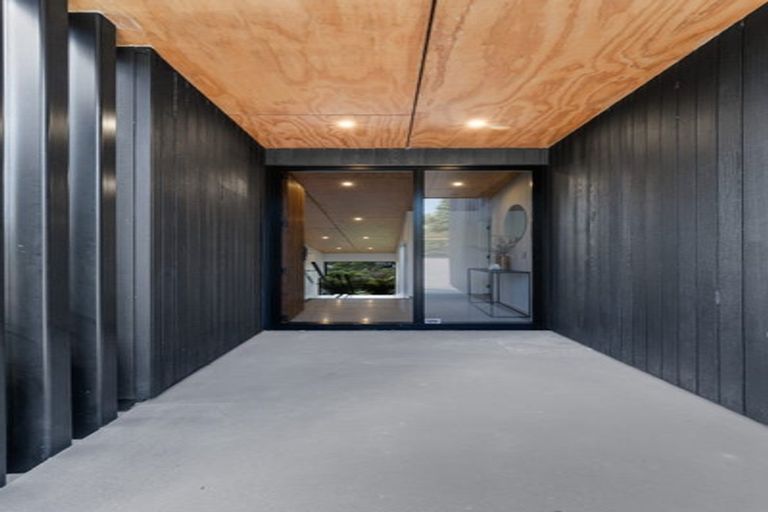 Photo of property in 27 Brownhill Road, Whitford, Manurewa, 2576