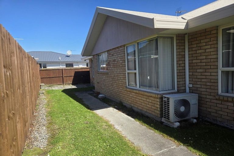 Photo of property in 17a Thistledown Place, Woolston, Christchurch, 8062