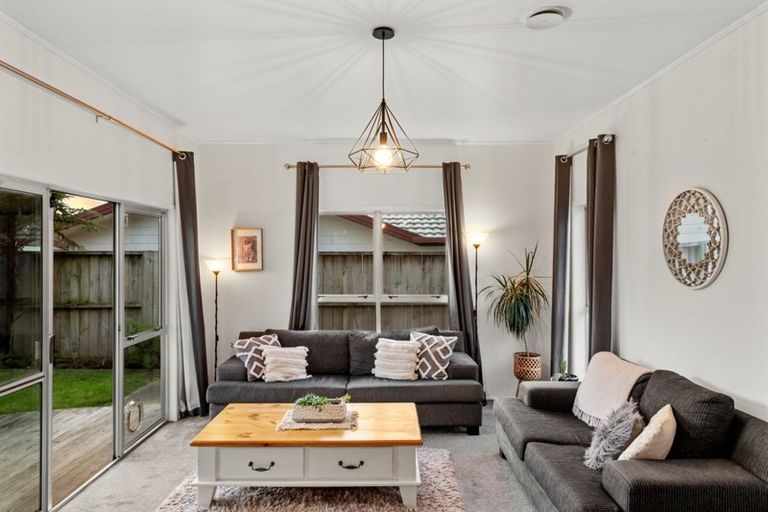 Photo of property in 28 Dingadee Street, Welcome Bay, Tauranga, 3112