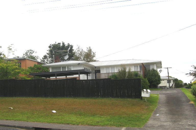 Photo of property in 1/65 Hogans Road, Glenfield, Auckland, 0629
