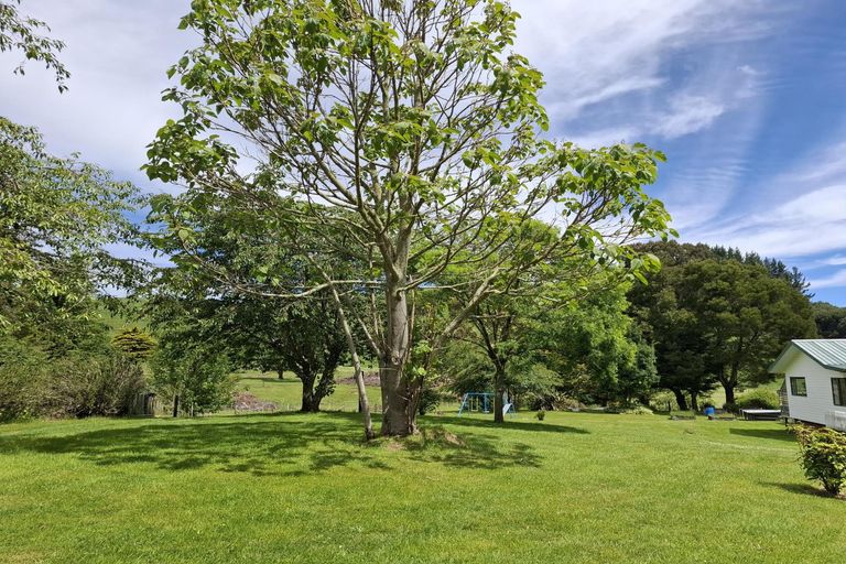 Photo of property in 227 Whangamata Road, Kinloch, Taupo, 3377