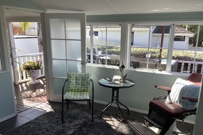 Photo of property in 2/28 Onepoto Road, Hauraki, Auckland, 0622