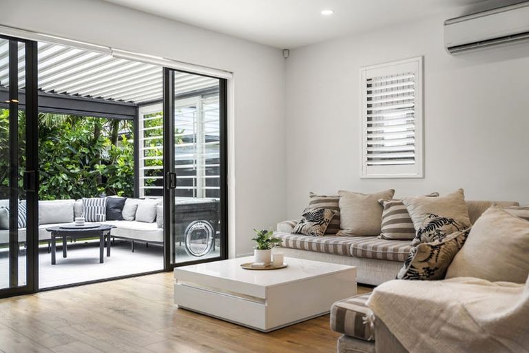 Photo of property in 42 Myland Drive, Hobsonville, Auckland, 0616