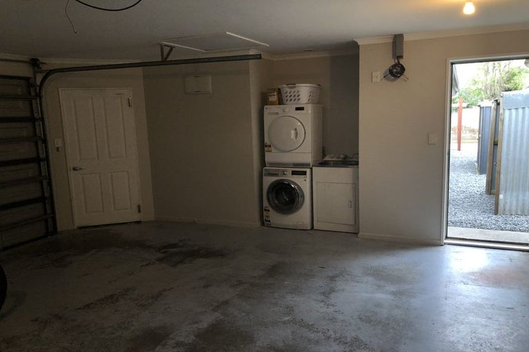 Photo of property in 6 Dinton Street, Russley, Christchurch, 8042