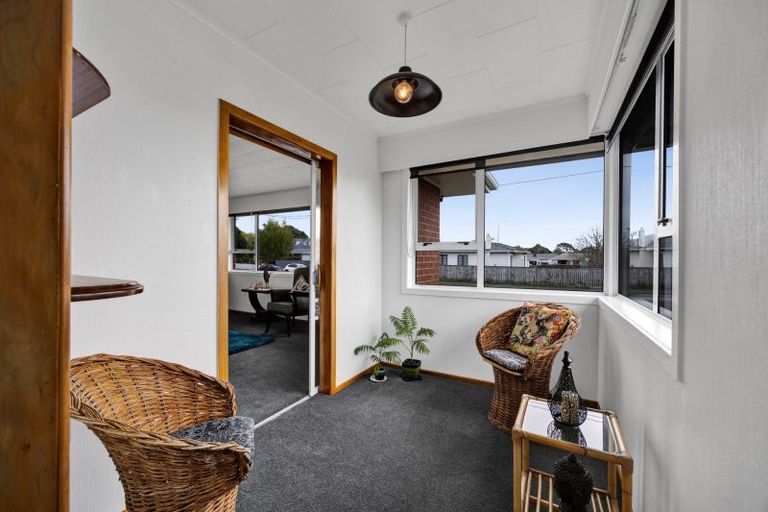 Photo of property in 9 Waimea Street, Westown, New Plymouth, 4310