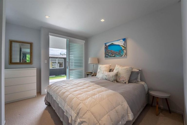 Photo of property in 32 Taumata Road, Omaha, 0986