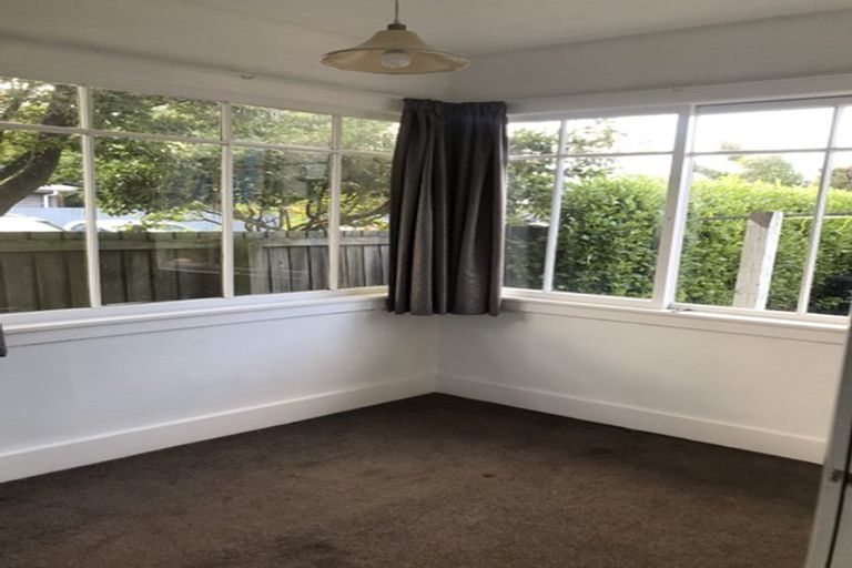 Photo of property in 216 Riccarton Road, Riccarton, Christchurch, 8041