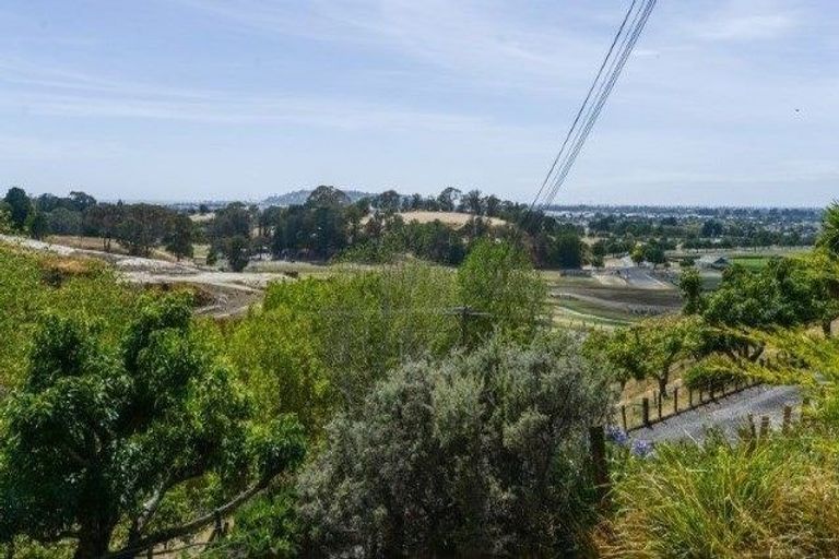 Photo of property in 55 Oak Road, Poraiti, Napier, 4112