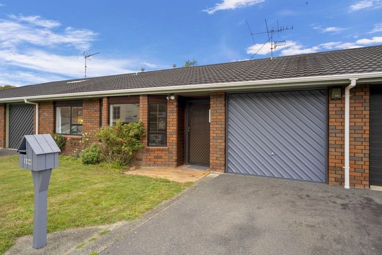 Photo of property in 108 Oxford Street, Tawa, Wellington, 5028