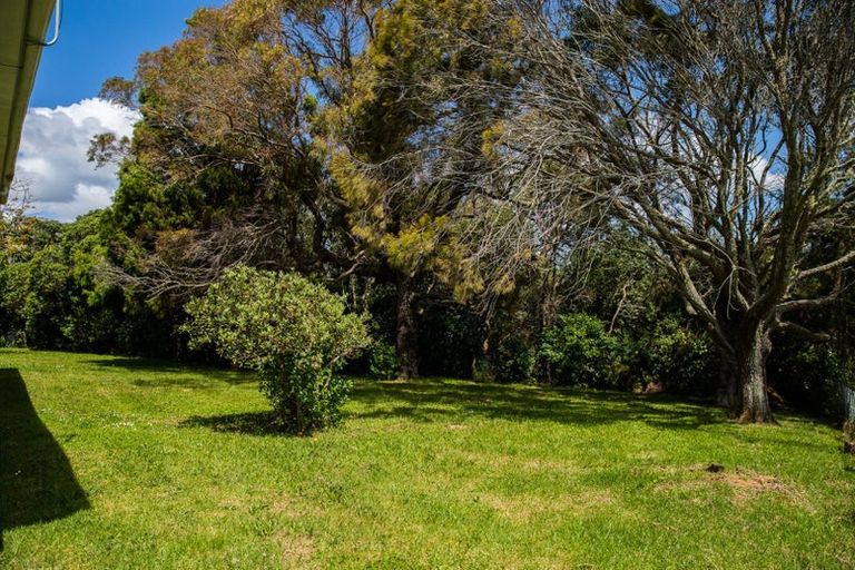 Photo of property in 43 Hillary Crescent, Belmont, Auckland, 0622