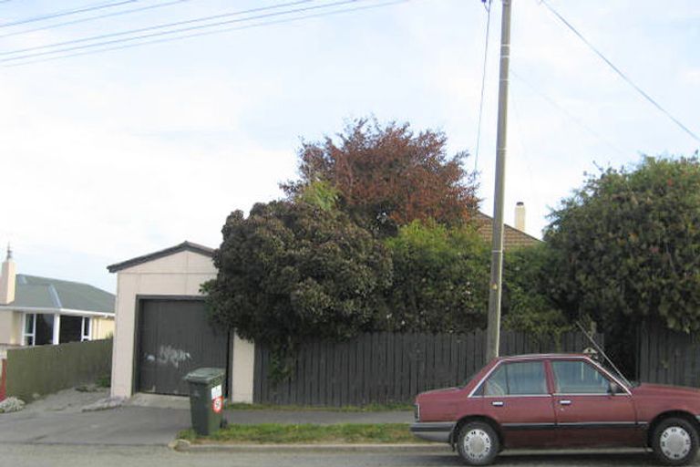 Photo of property in 74 Perth Street, South Hill, Oamaru, 9400