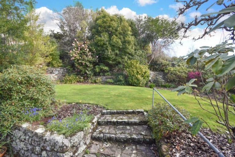 Photo of property in 14 Easther Crescent, Kew, Dunedin, 9012