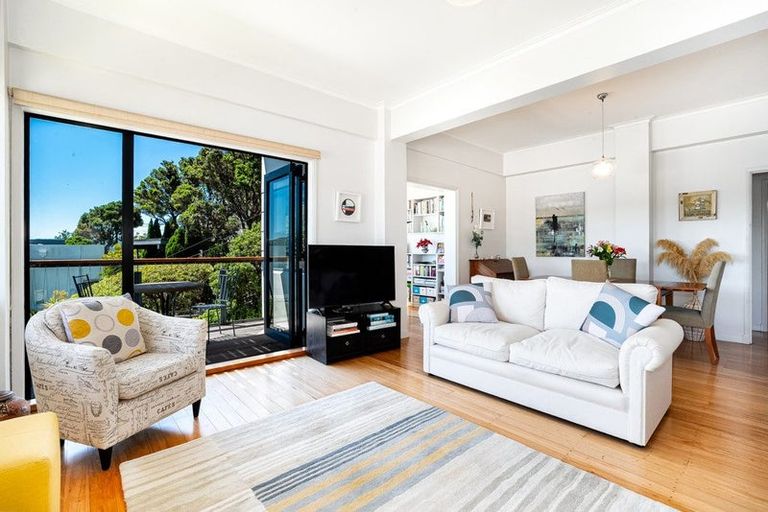 Photo of property in 40b The Crescent, Roseneath, Wellington, 6011