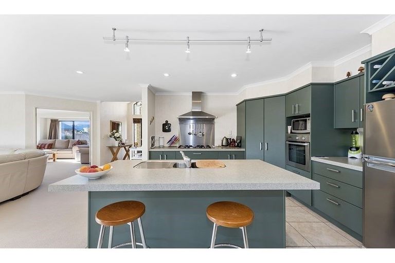 Photo of property in 15 Oldfield Court, Huntington, Hamilton, 3210