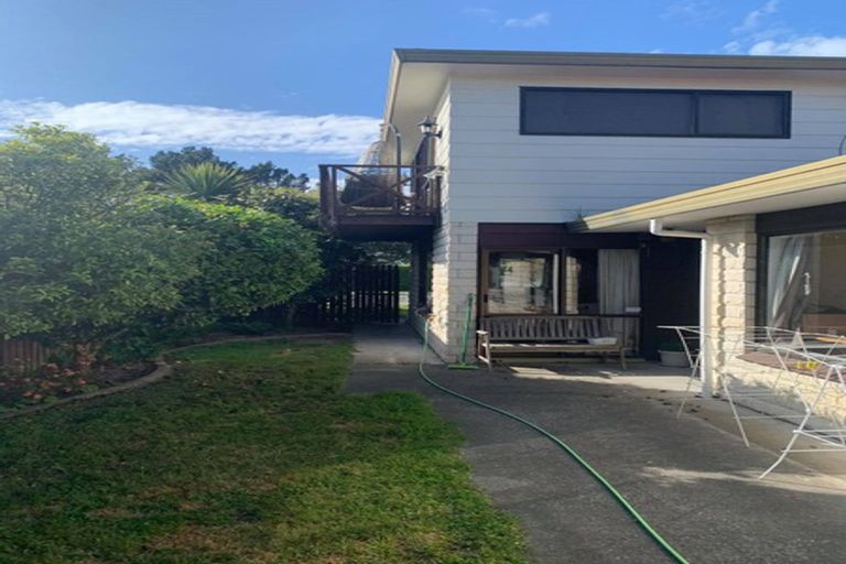 Photo of property in 83 Waratah Street, Avondale, Christchurch, 8061