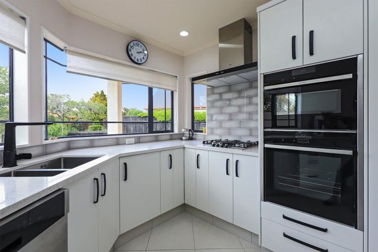 Photo of property in 150 Avenue Road, Greenmeadows, Napier, 4112