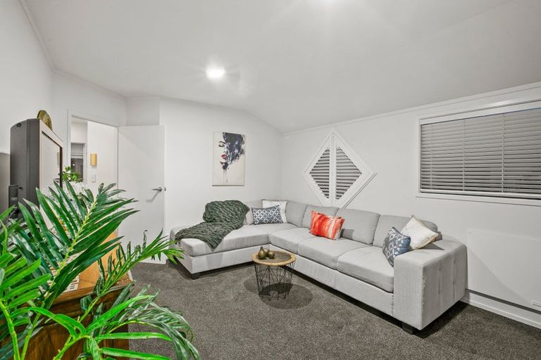 Photo of property in 46 Whiteley Street, Moturoa, New Plymouth, 4310