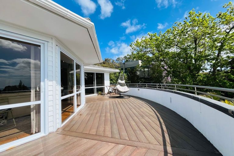 Photo of property in 21 Bleakhouse Road, Howick, Auckland, 2014