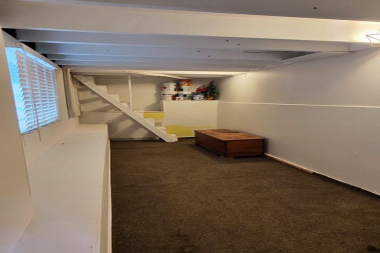 Photo of property in 1/6 Main Road, Wainuiomata, Lower Hutt, 5014