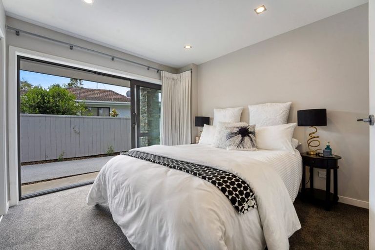 Photo of property in 128 Churchill Road, Rothesay Bay, Auckland, 0630