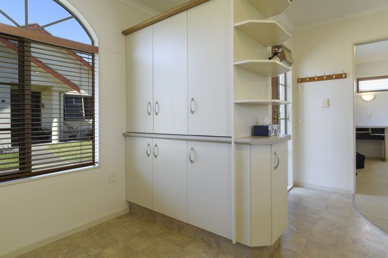 Photo of property in Orange Grove Village, 14/22 Pyes Pa Road, Pyes Pa, Tauranga, 3112