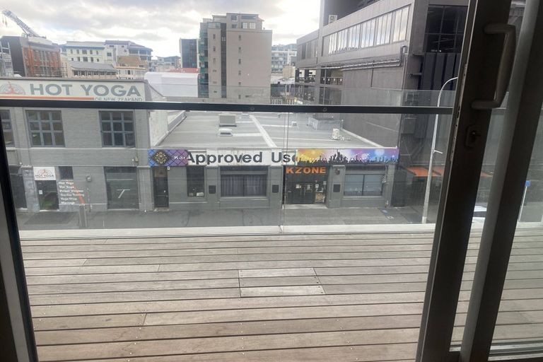 Photo of property in Monument Apartments, 3d/245 Wakefield Street, Te Aro, Wellington, 6011