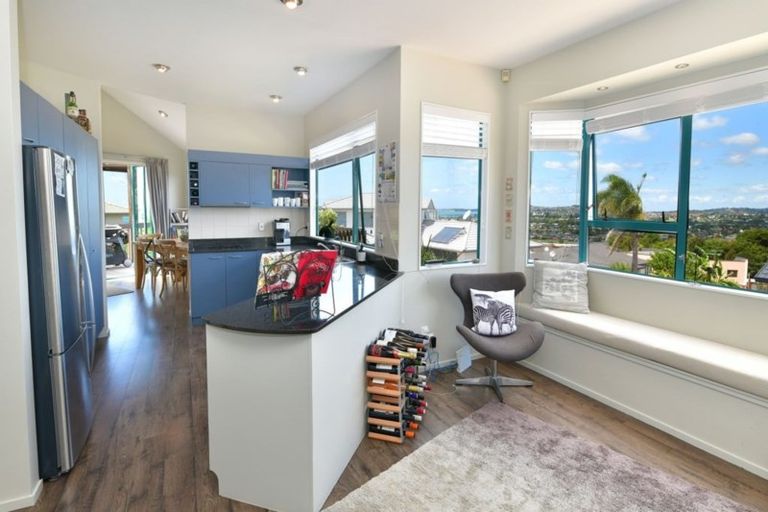 Photo of property in 12 Ascot Way, Orewa, 0931