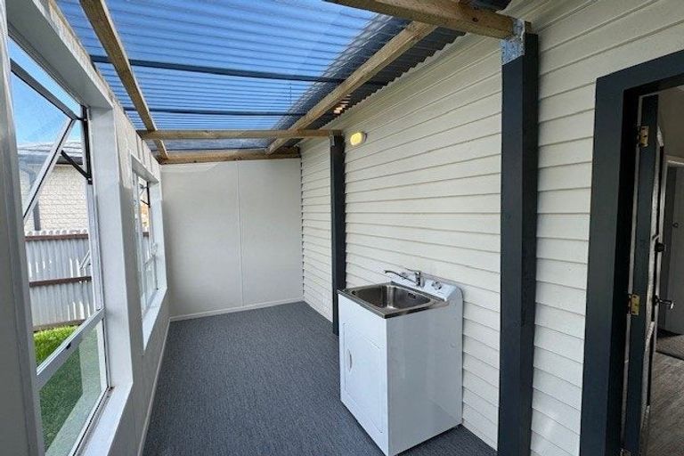 Photo of property in 124 Pages Road, Wainoni, Christchurch, 8061