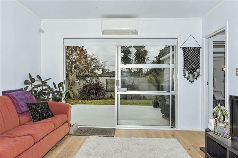 Photo of property in 23a Stewart Road, Mount Albert, Auckland, 1025
