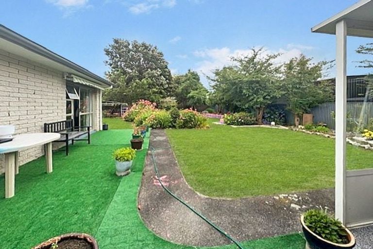 Photo of property in 43 Normanby Street, Woodville, 4920