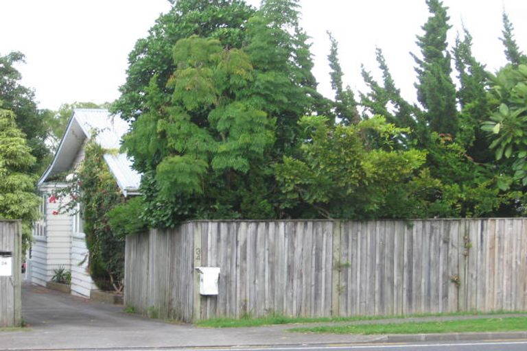 Photo of property in 1/34 Titirangi Road, New Lynn, Auckland, 0600